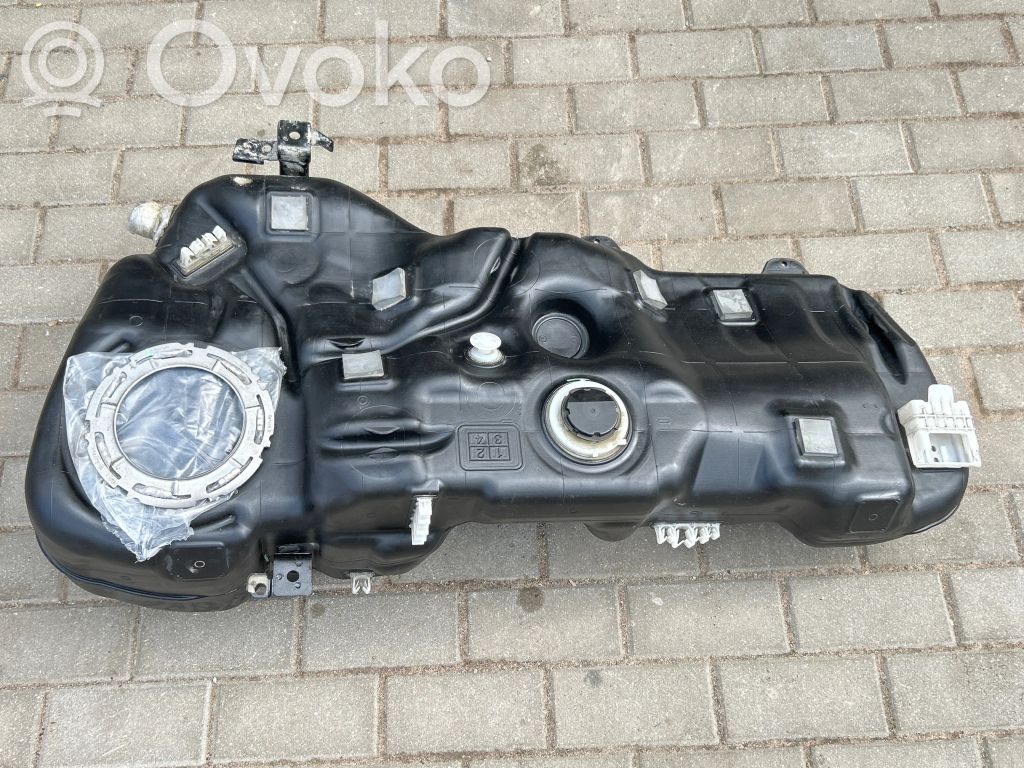Volvo XC40 Polttoainesäiliö 