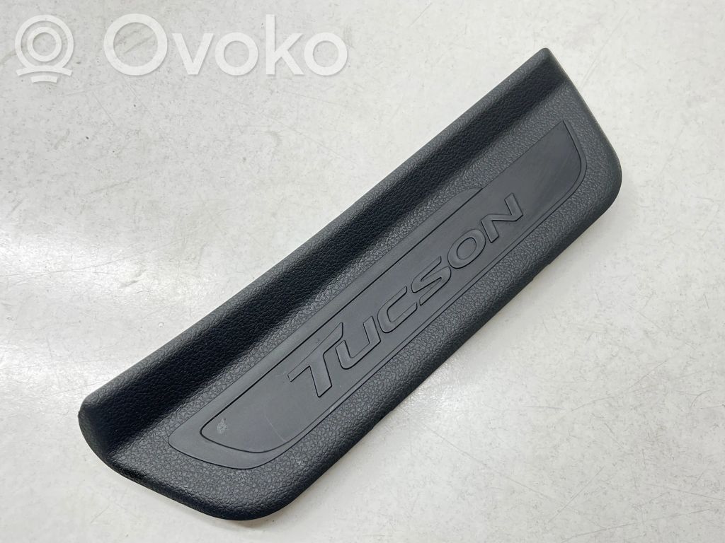 Hyundai Tucson TL Aizmugurējā sliekšņa dekoratīvā apdare (iekšējā) 