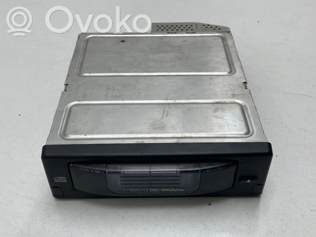 BMW 5 E60 E61 CD/DVD changer 