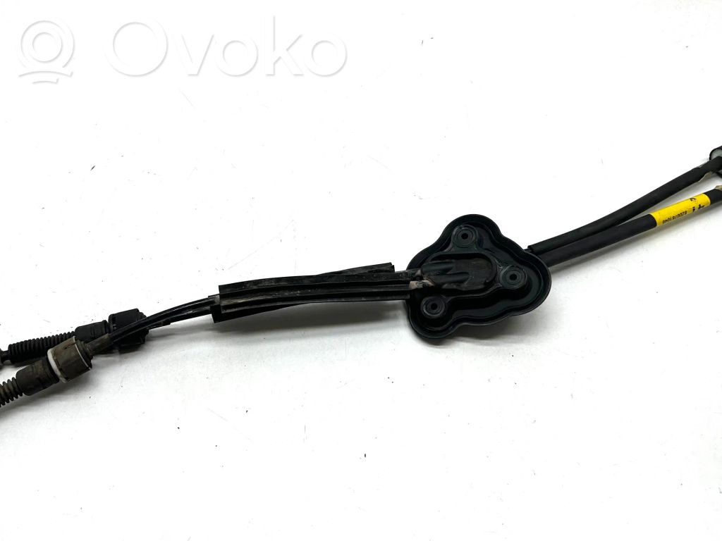 Renault Megane III Gear shift cable linkage 