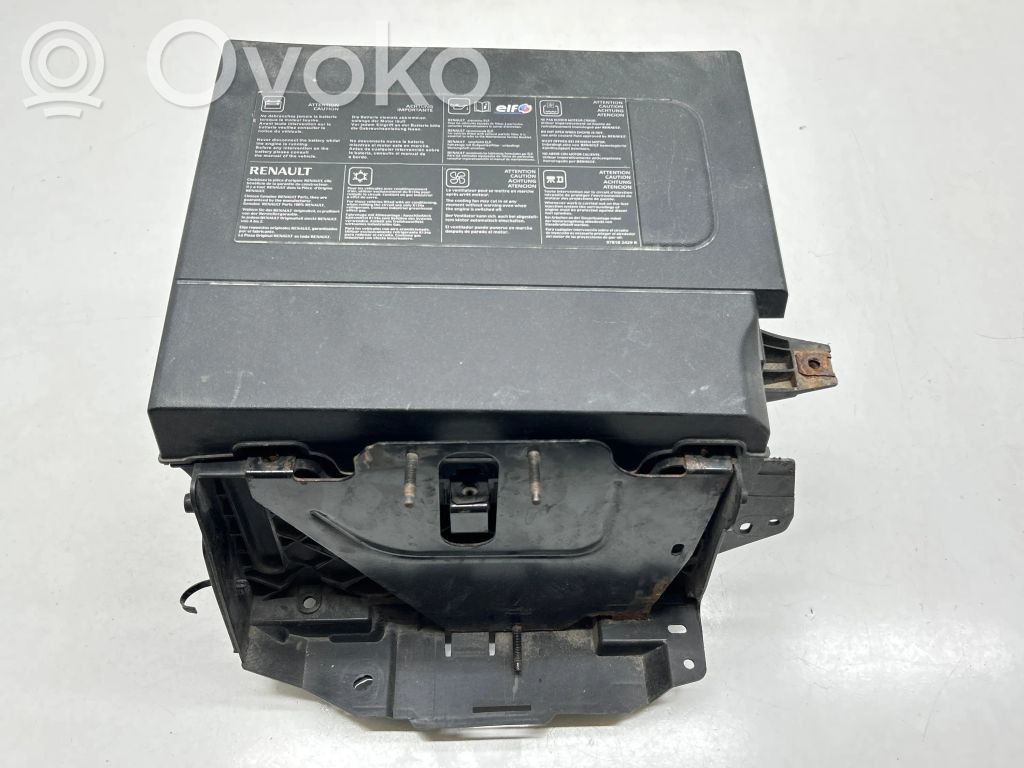 Renault Megane III Podstawa / Obudowa akumulatora 