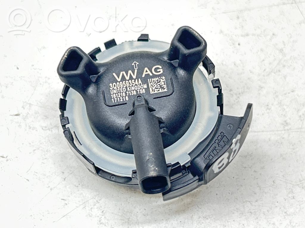 Volkswagen PASSAT B8 Airbag deployment crash/impact sensor 