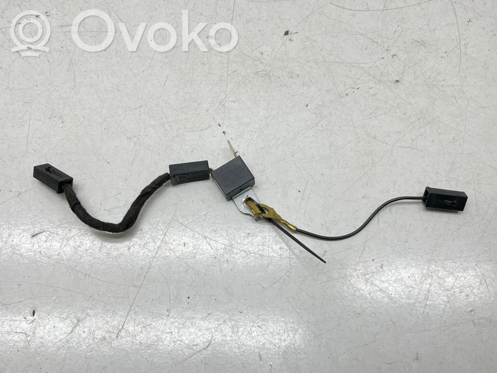 Nissan Note (E12) Other relay 