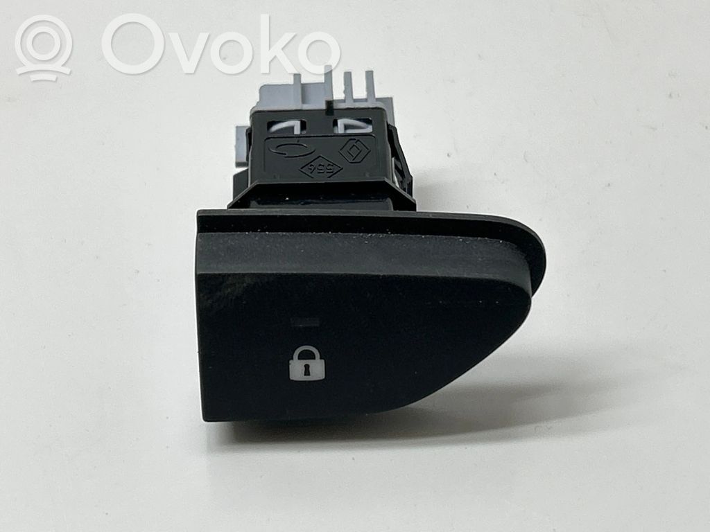 Renault Captur Central locking switch button 