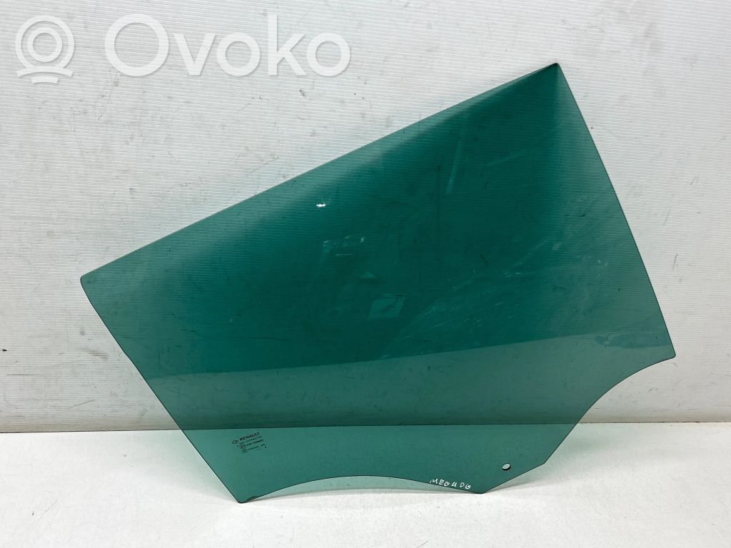 Renault Megane IV Rear door window glass 