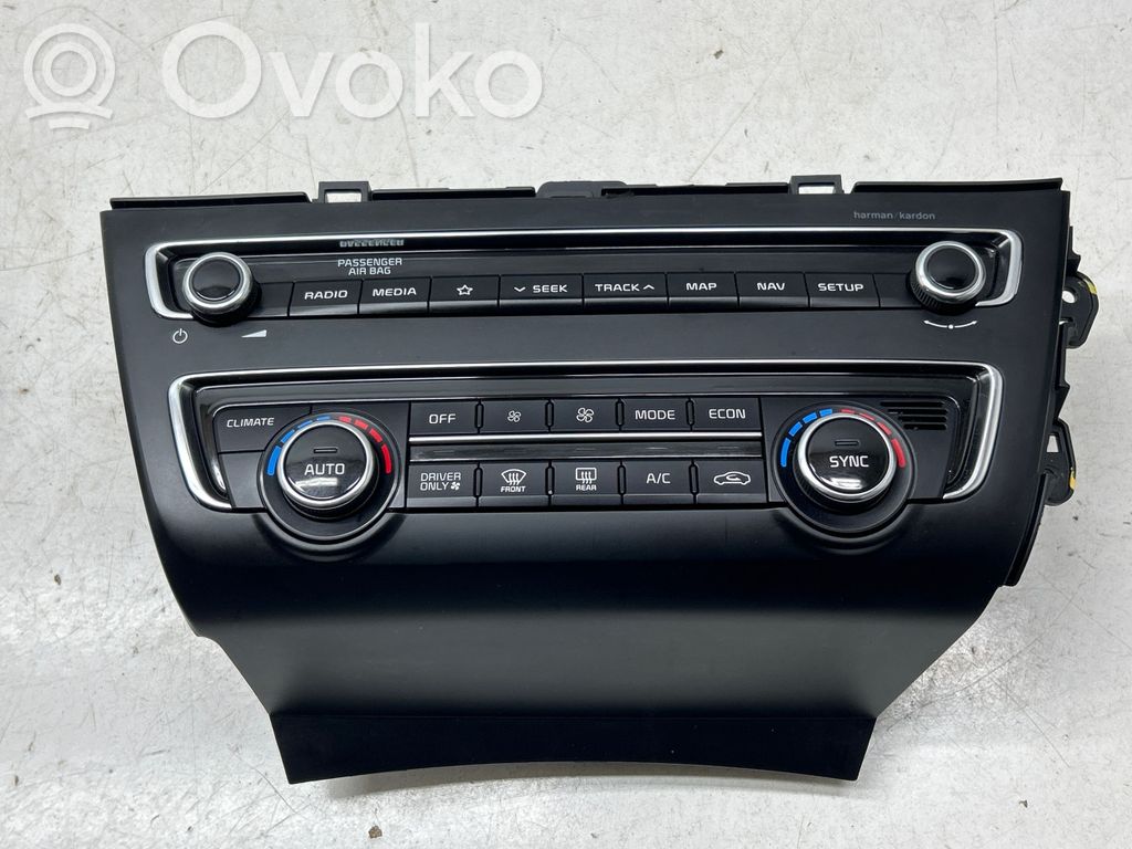 KIA Optima Climate control unit 