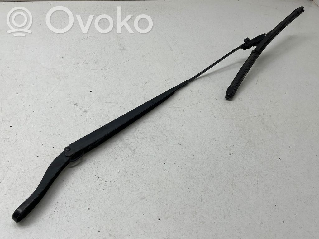 Renault Megane III Ramię wycieraczki szyby przedniej / czołowej 