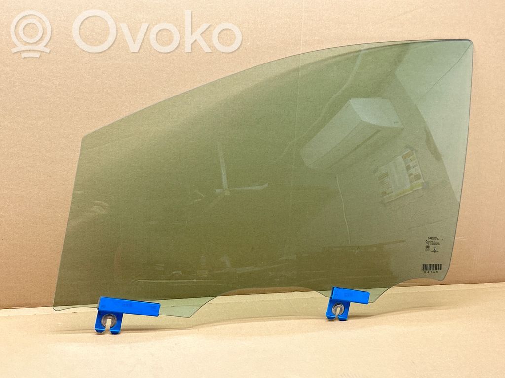 Chrysler Pacifica Front door window glass four-door 