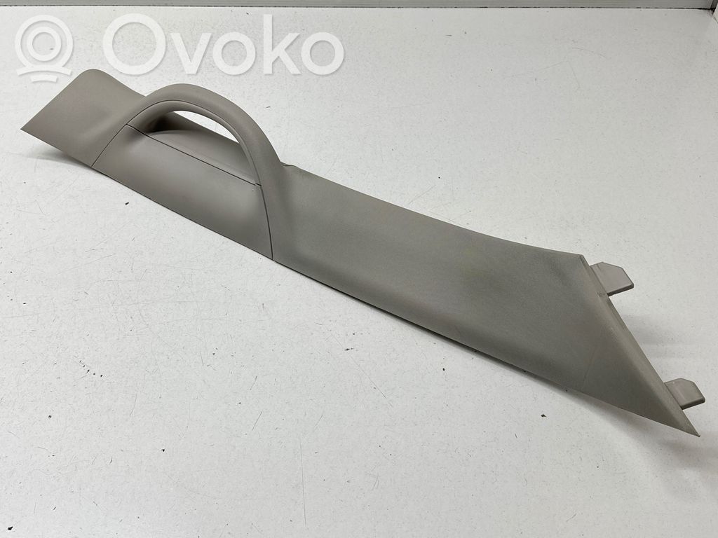 Chrysler Pacifica (A) pillar trim 