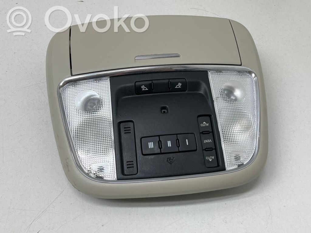 Etuistuimen valo   P5PS841DAAA,618138490,S618140128,1UC571DAAF,1UC571X9AF,1UC591DAAF,1UC591X9AF,1UC601DAAF,1UC601X9AF,1UC611DAAF,1UC611X9AF,5PS831DAAD,5PS831X9AC,5PS841DAAD,5PS841X9AC