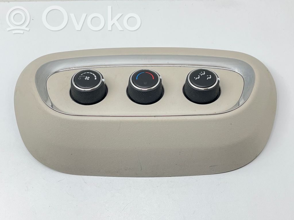 Dodge Durango III Climate control unit 