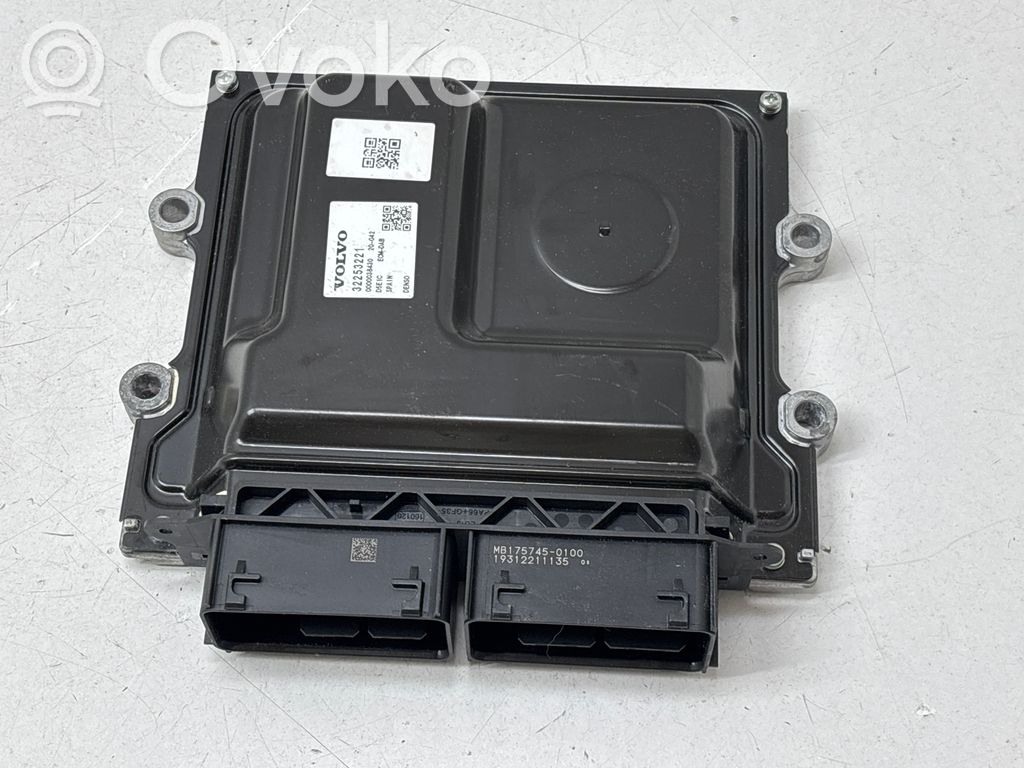 Volvo XC90 Engine control unit/module 