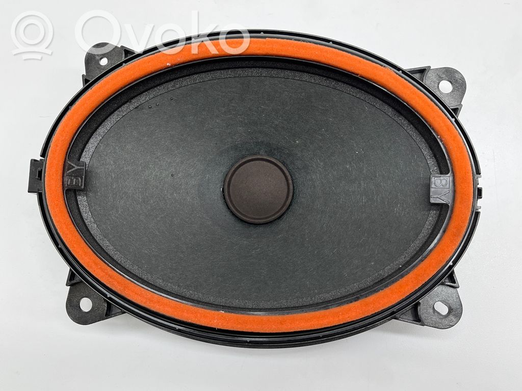 Subaru Legacy VII Altavoz de la puerta delantera 