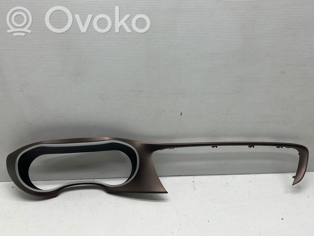 Chrysler Pacifica Dashboard trim 