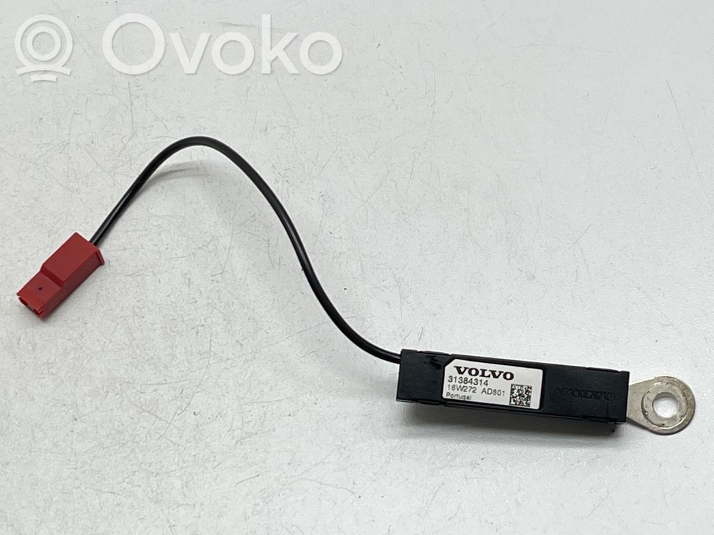 Volvo S90, V90 Antenos stiprintuvas 