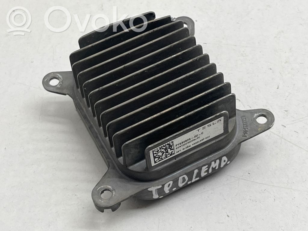 Tesla Model 3 LED ballast control module 