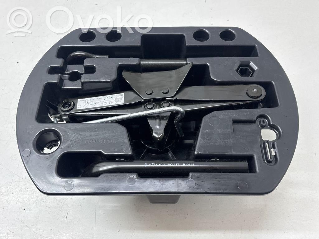 Renault Captur Tool set 