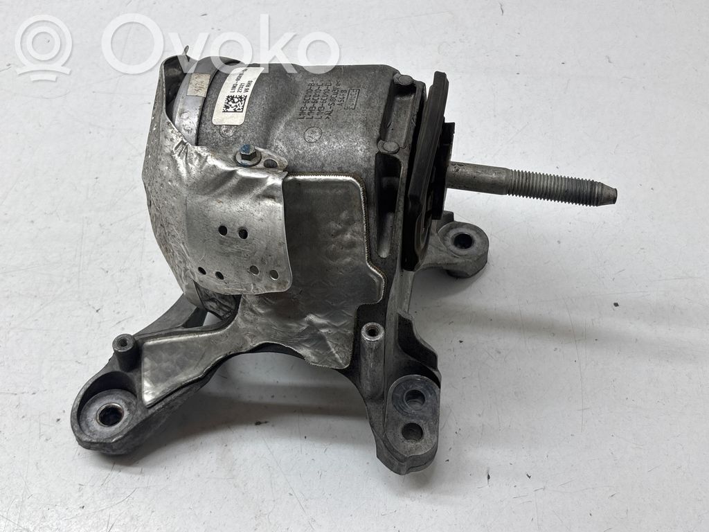 Ford Explorer VI Engine mount bracket 