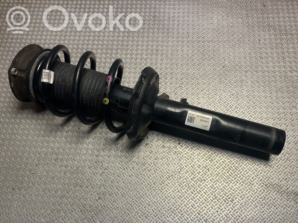 Audi Q3 F3 Amortyzator osi przedniej ze sprężyną 