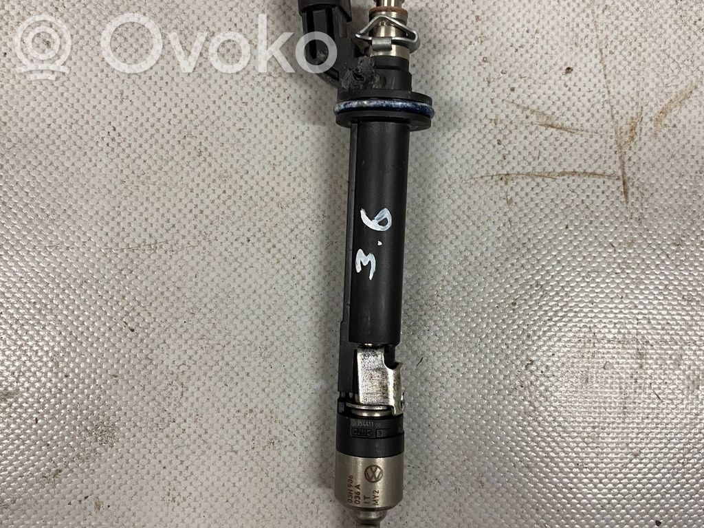 Volkswagen Touareg I Inyector de combustible 