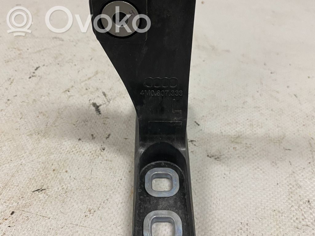 Audi Q7 4M Front bumper mounting bracket 