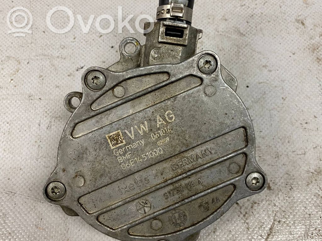 Audi Q7 4M Vacuum pump 