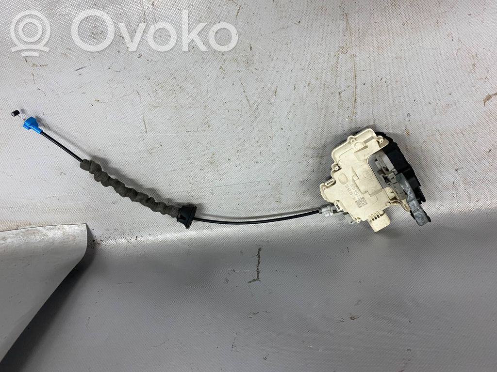 Audi Q7 4M Takaoven lukko 