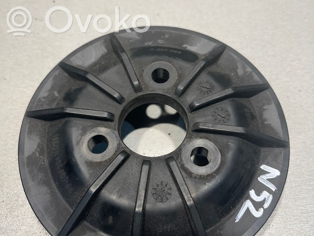BMW 3 E90 E91 Power steering pump pulley 
