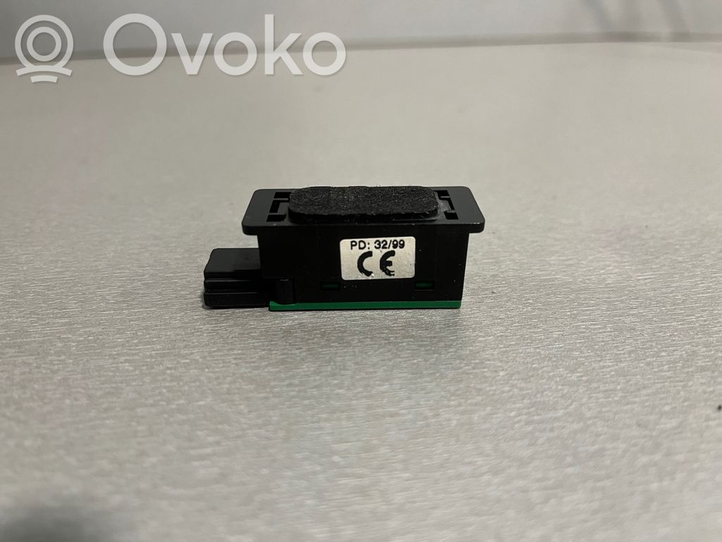 Mikrofonas (bluetooth / telefono)   8380319,84318380319