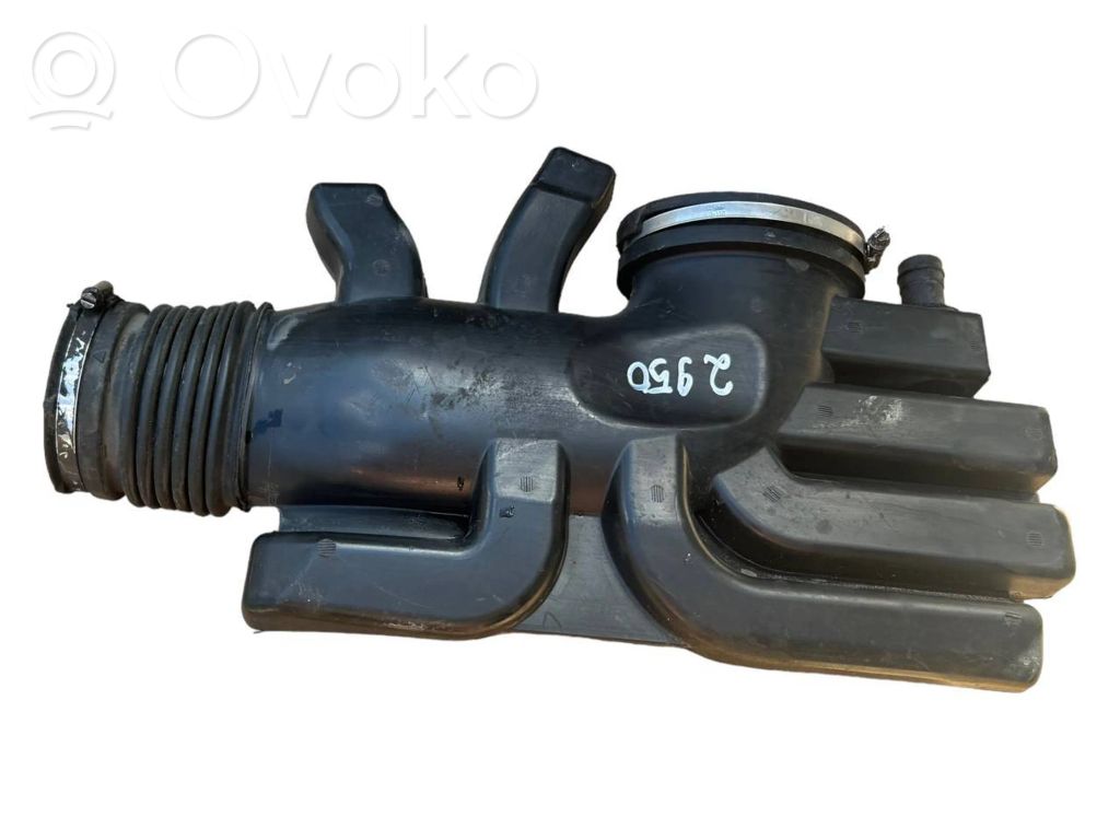 Land Rover Range Rover Sport L320 Część rury dolotu powietrza 