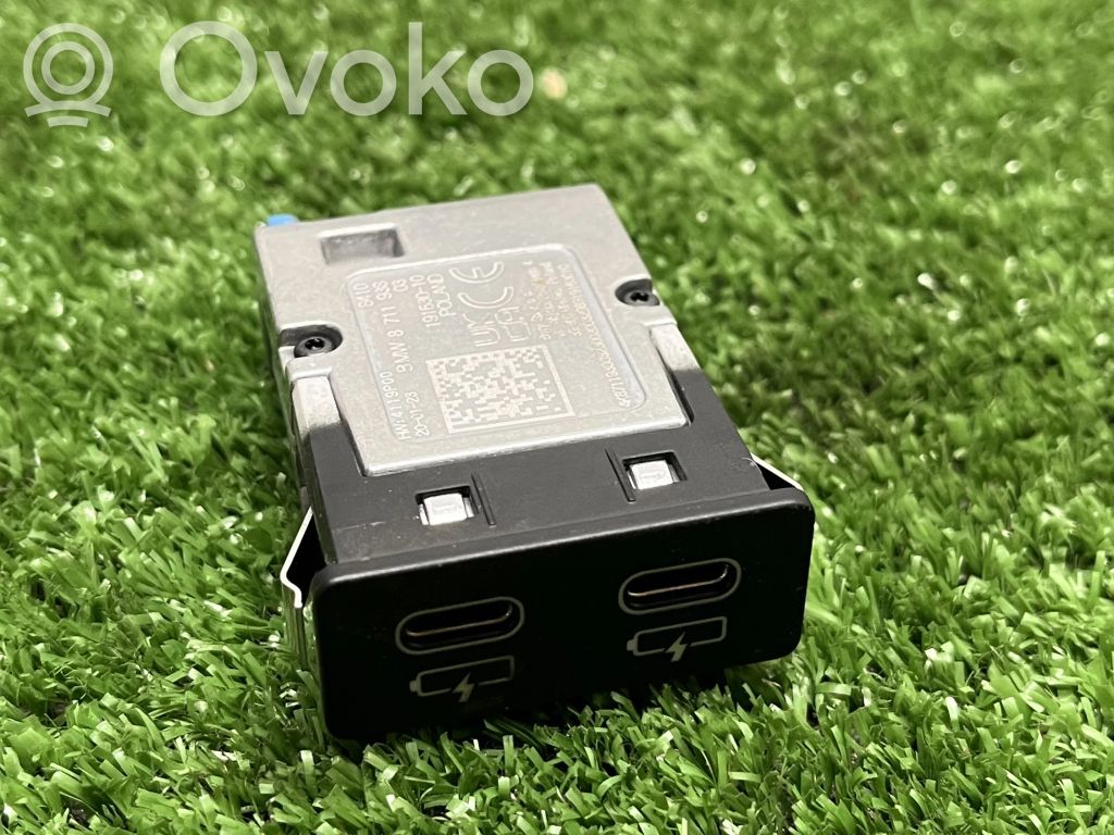 Enchufe conector USB   8711938