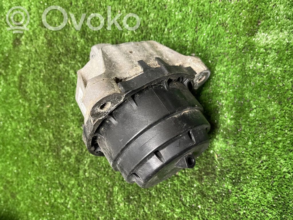 BMW X5 G05 Engine mount bracket 