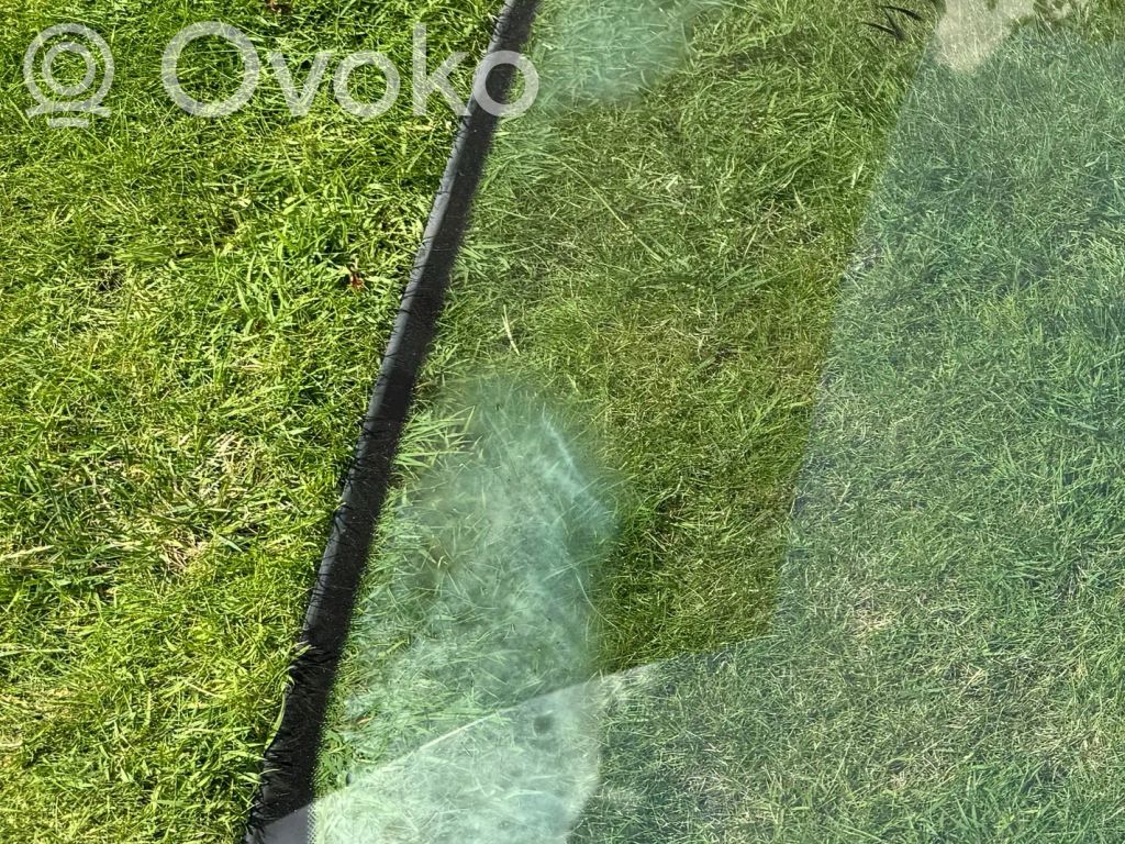 Front windscreen/windshield window   95B845011B