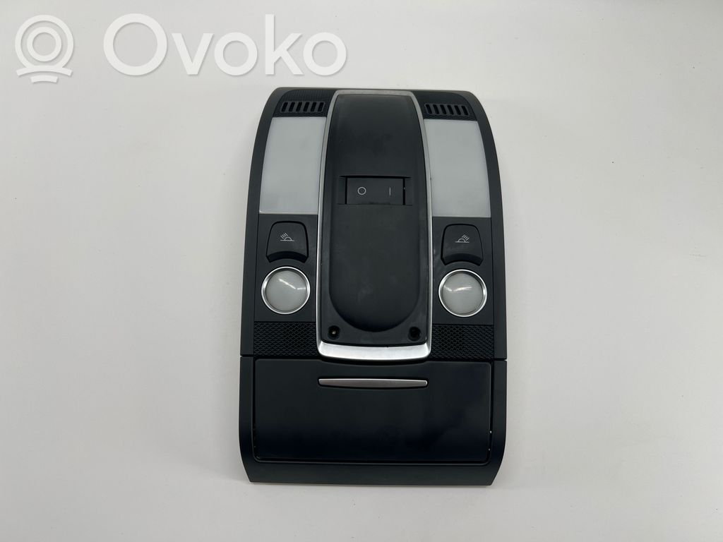 Audi Q7 4L Światło fotela przedniego 