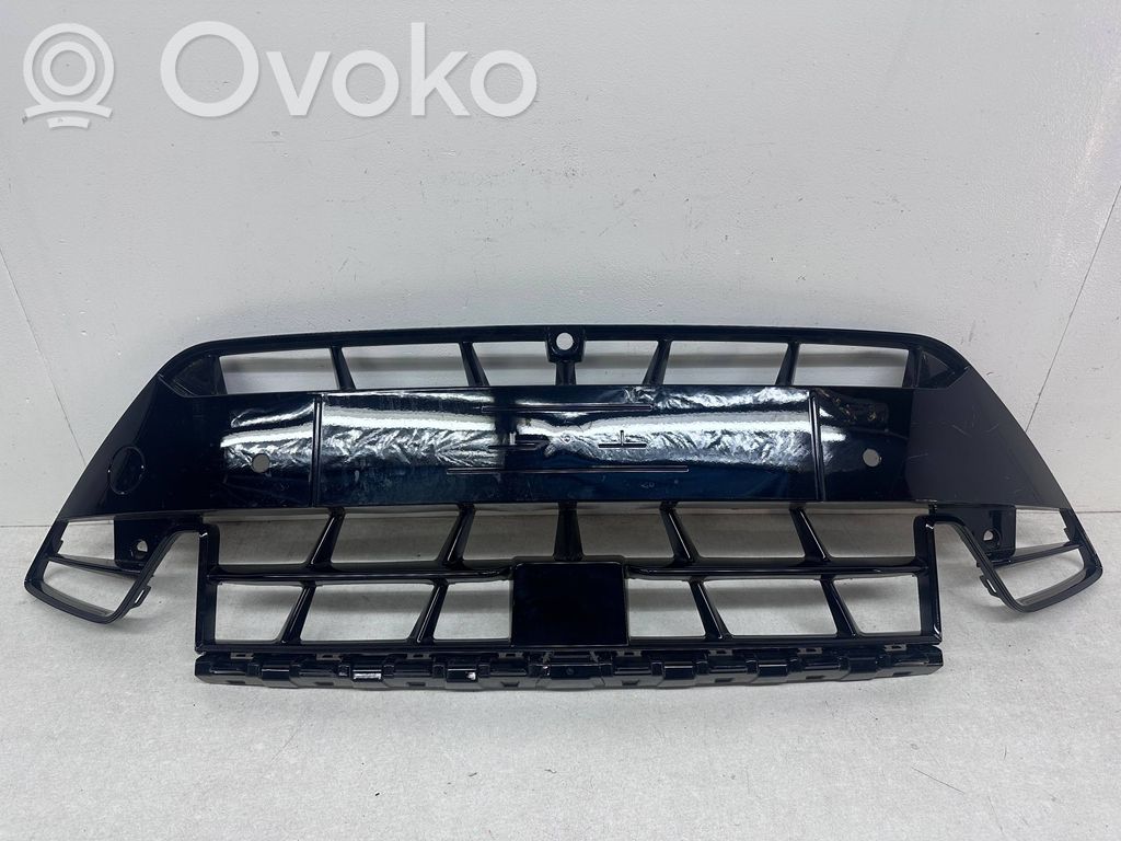 Cupra Formentor Front bumper lower grill 