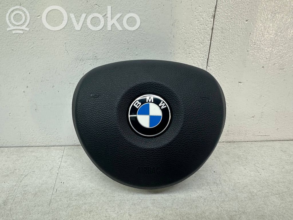 BMW 1 E81 E87 Vairo oro pagalvė 