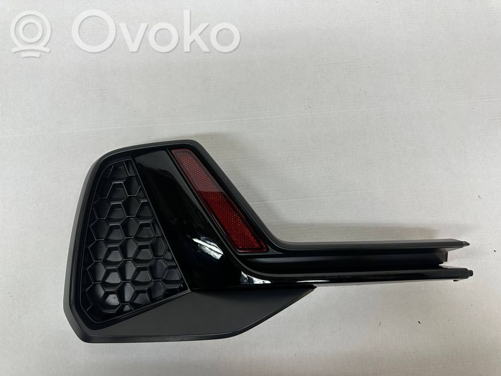 Audi A1 Apakšējais režģis (trīsdaļīgs) 