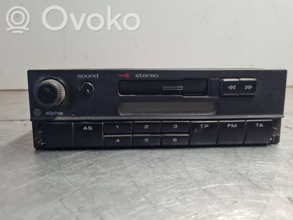 Volkswagen Golf IV Radio / CD/DVD atskaņotājs / navigācija 
