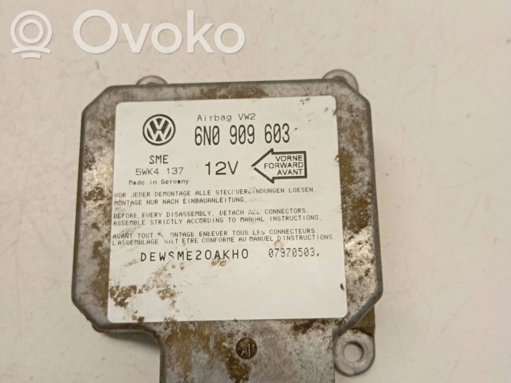 Volkswagen Transporter - Caravelle T4 Airbag control unit/module 