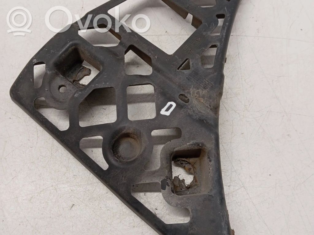 Front bumper mounting bracket   6C1115B749