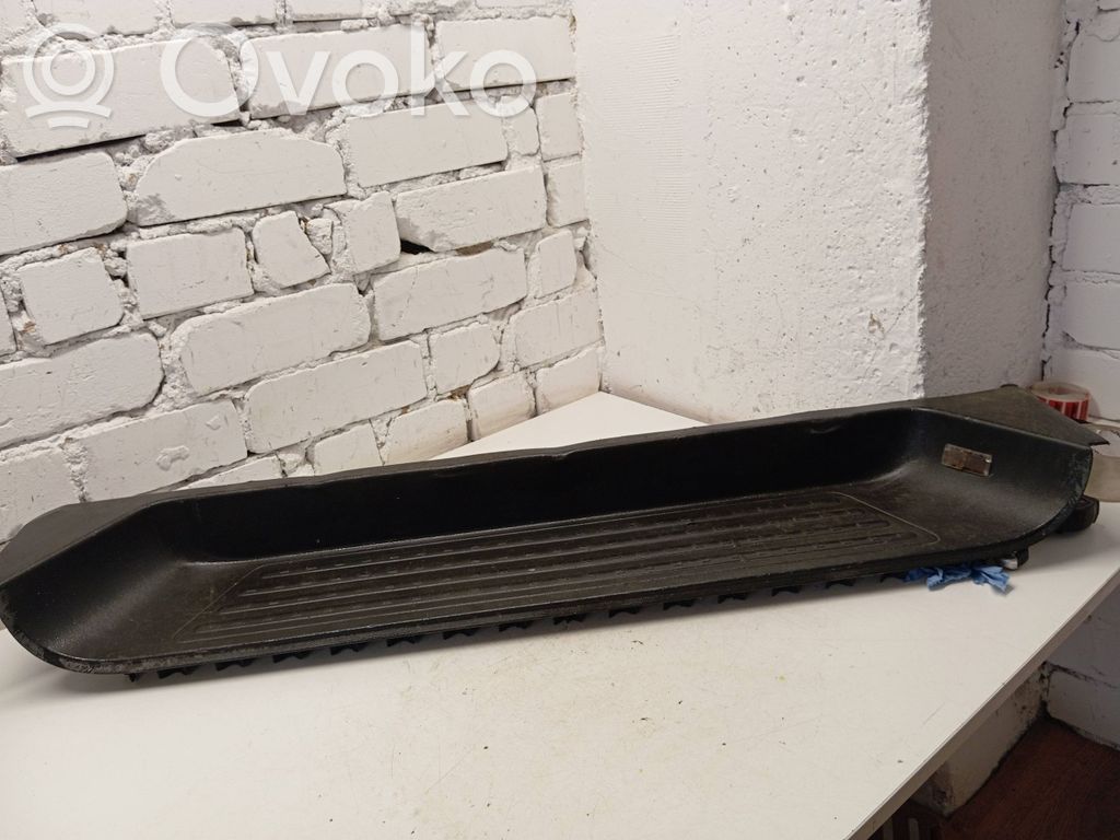 Volkswagen Transporter - Caravelle T5 Listwa progowa tylna 