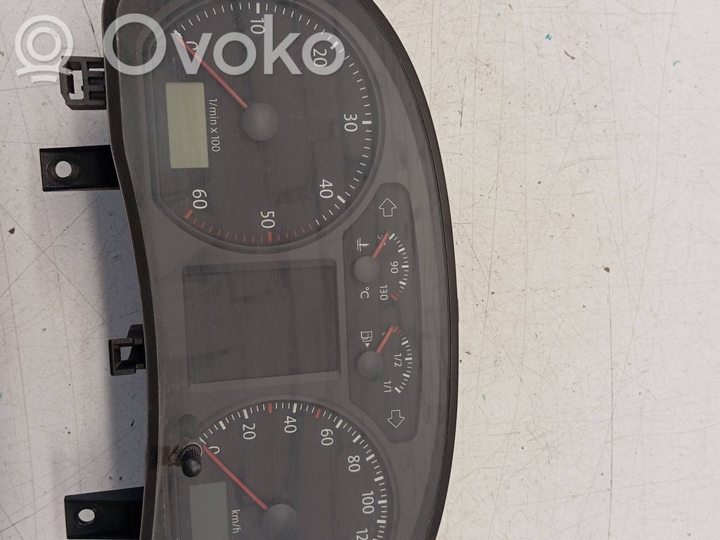 Volkswagen Polo IV 9N3 Licznik / Prędkościomierz 