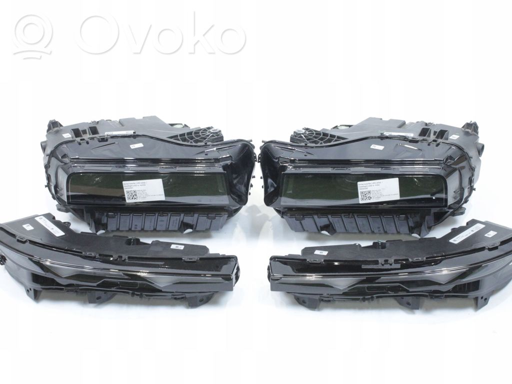 BMW XM Headlights/headlamps set 