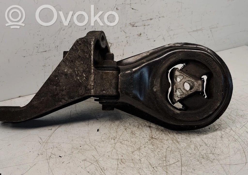 Ford Focus Engine mount vacuum valve 