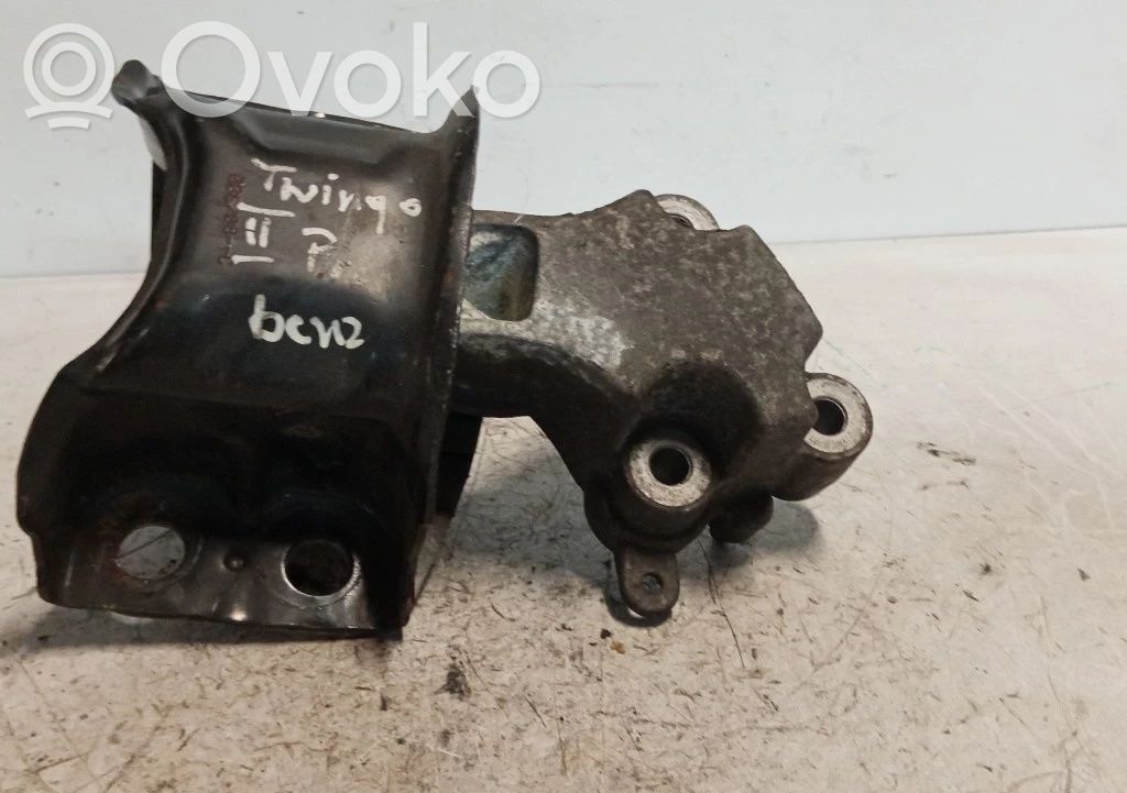 Renault Twingo II Engine mount vacuum valve 