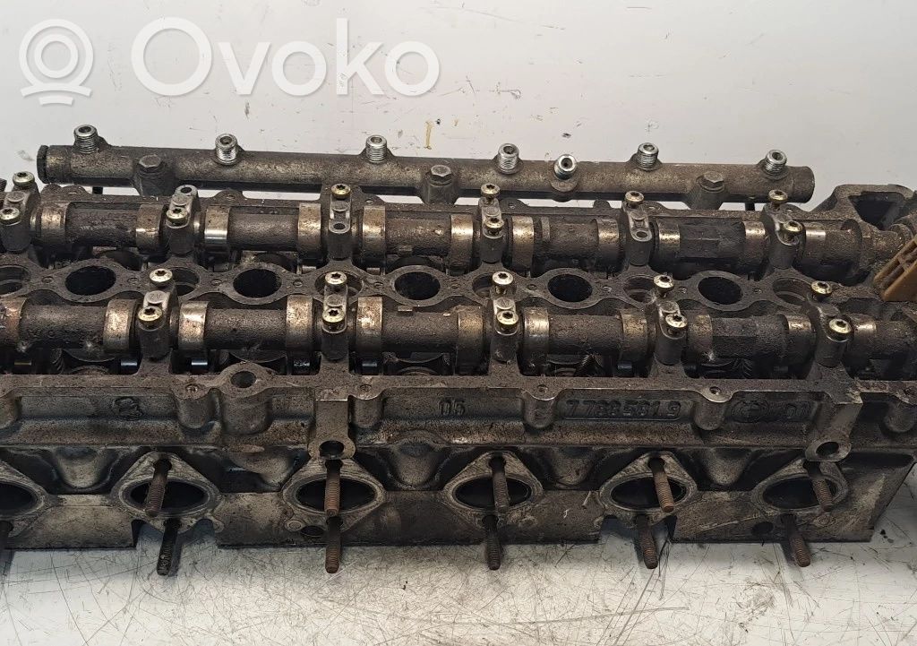 Engine head   7788581