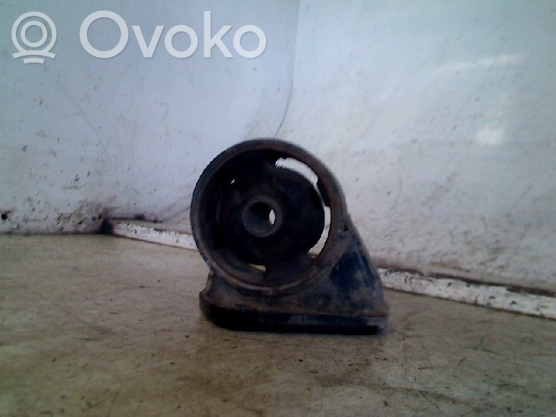 Engine mount bracket