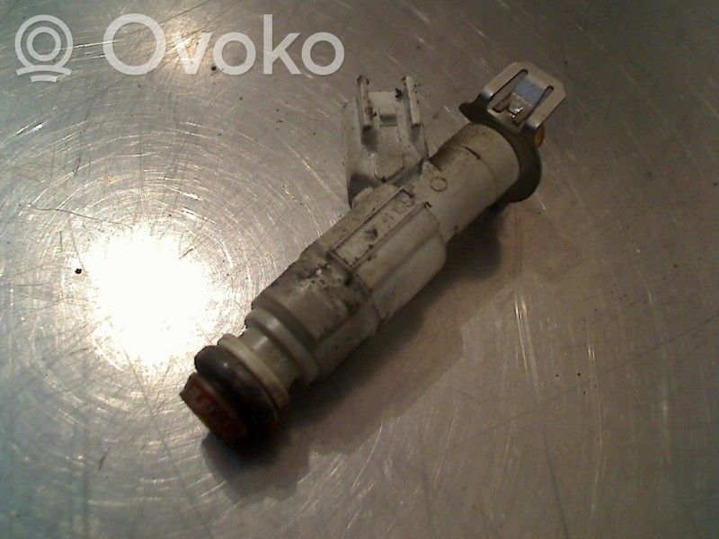 Fuel injector