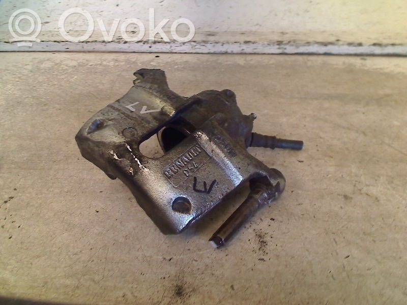 Renault Kangoo I Zacisk hamulcowy przedni 