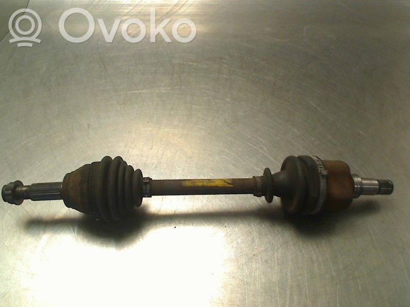 Etuvetoakseli